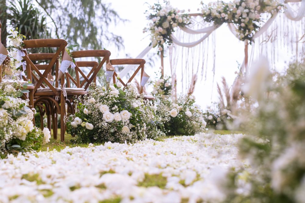 Lakefront wedding ceremony at The Silos